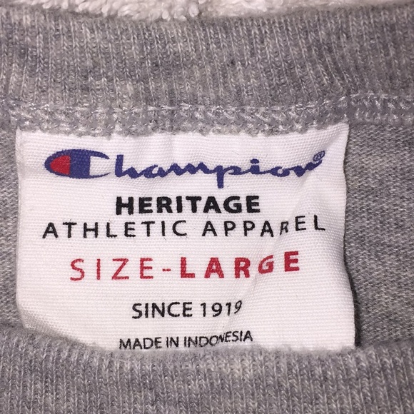 Champion shirt - Picture 3 of 4